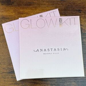 Anastasia Beverly Hills Sweet Glow Kit in Soft Pink